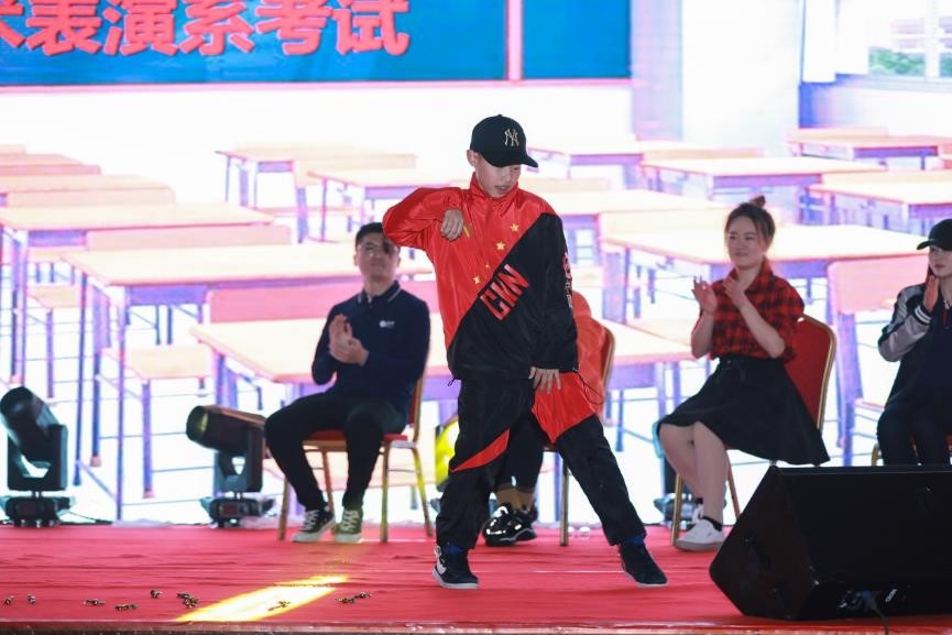 1603107683665011681.jpg 15.jpg